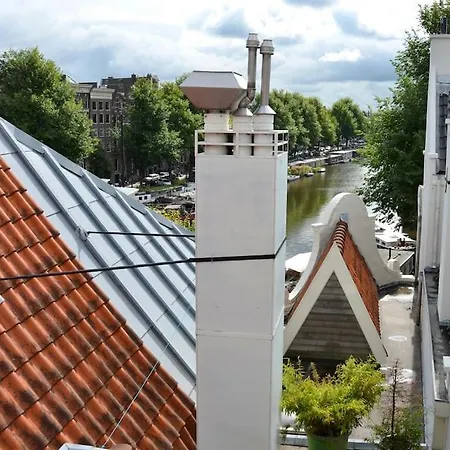 Centre - Rooftop Terrace & Unique Colorful