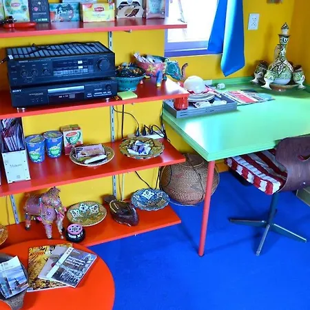 Сasa de vacaciones Centre - Rooftop Terrace & Unique Colorful